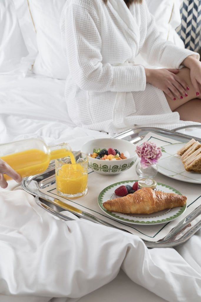 Desayuno en la habitación del Palacio Solecio